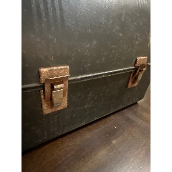 Antique Victory Dome Black Lunch Box 1950’s Metal 10" Pre-owned Lunch Box Pail - Picture 5 of 11